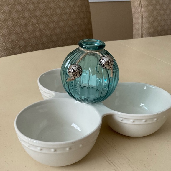 Blue Ribbed Glass Bud Vase Platter Decoration 🌹 - Picture 2 of 5